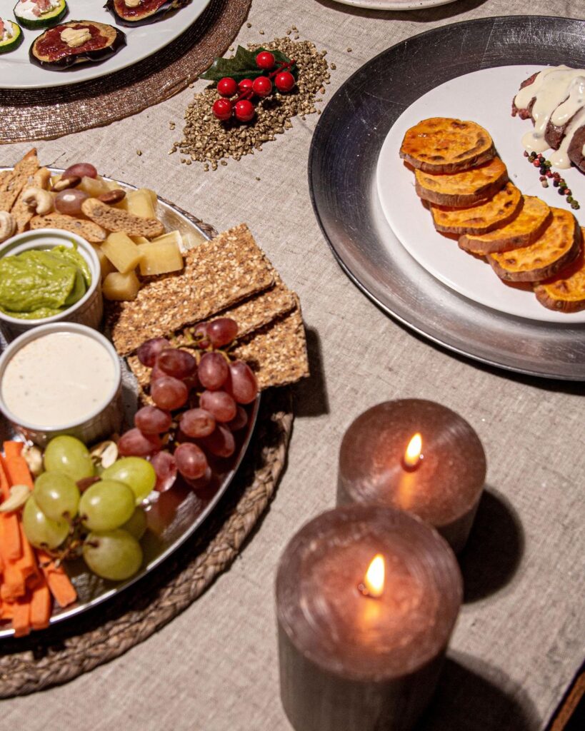 bodegón queso y salsas fit