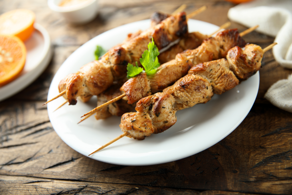 brochetas de pollo